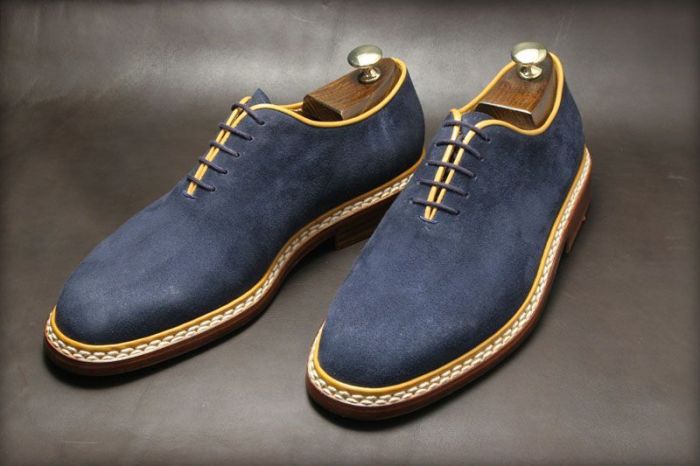 Suede derby